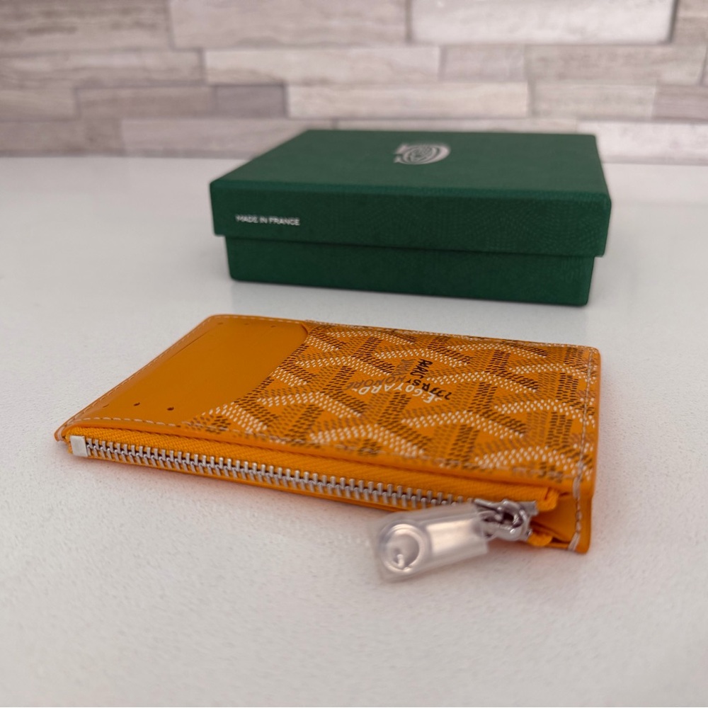 Goyard Bourbon Zip Card Holder in Yellow, brand new in box - Picture 10 of 11